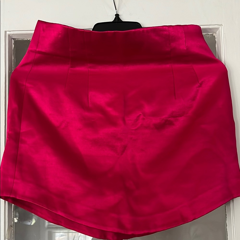 ZARA - Fuchsia mini skirt *READ*
